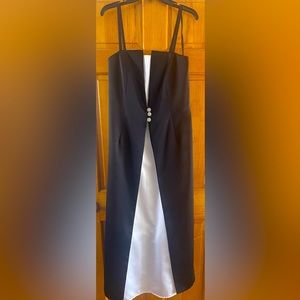 Black and white formal dress Size 14W empire waist ankle length